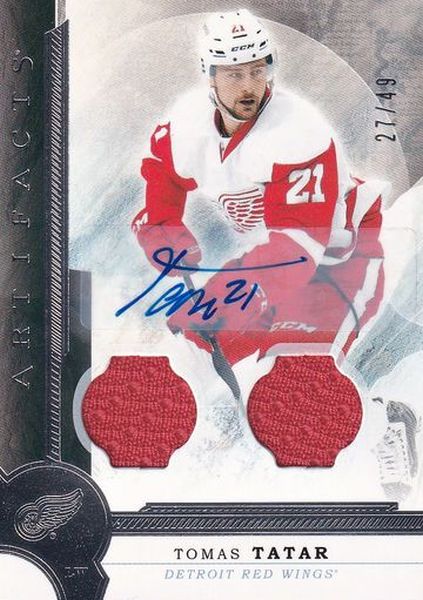 AUTO jersey karta TOMÁŠ TATAR 16-17 Artifacts Dual Materials /49